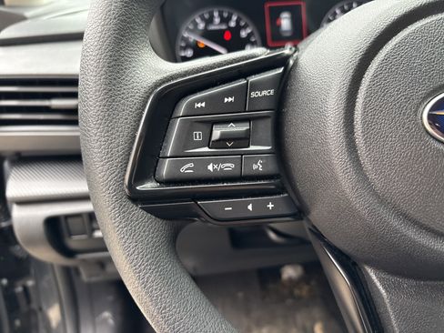 Used 2024 Subaru Crosstrek 2.0i Premium image 19