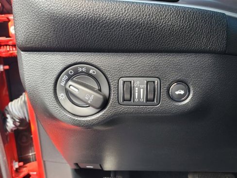 Used 2022 Dodge Challenger GT image 15