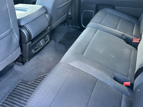 Used 2025 Chevrolet Silverado 1500 LT image 15