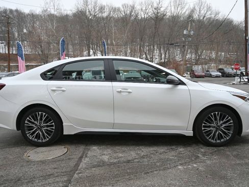 Used 2023 Kia Forte GT-Line w/ GT-Line Premium Package image 9