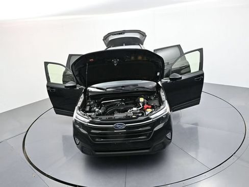 Used 2025 Subaru Forester Touring AWD/4WD image 36