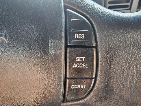 Used 2001 Ford F150 XLT image 32