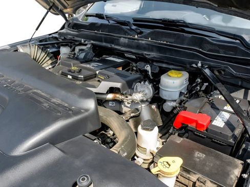 Used 2024 RAM 2500 Limited AWD/4WD image 57