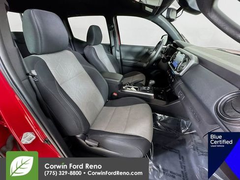 Used 2023 Toyota Tacoma TRD Sport image 28