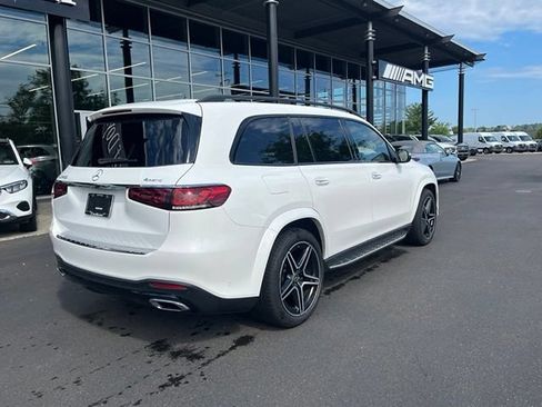 Used 2022 Mercedes-Benz GLS 450 4MATIC image 9