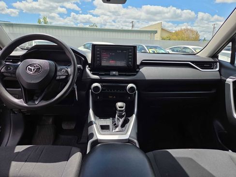 Used 2019 Toyota RAV4 LE w/ All Weather Liner Package AWD/4WD image 18