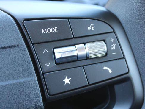 New 2025 Kia K4 LXS image 29