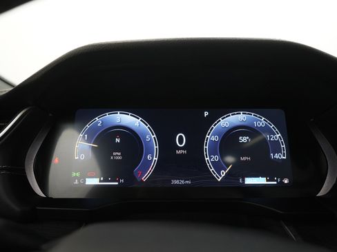 Used 2024 Jeep Grand Cherokee Limited AWD/4WD image 30