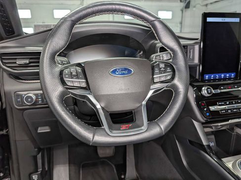 Used 2022 Ford Explorer ST w/ ST Street Pack AWD/4WD image 39