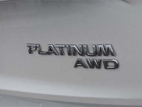 Used 2021 Nissan Rogue Platinum image 17