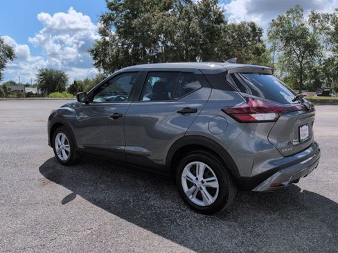 Certified 2025 Nissan Kicks Play S FWD image 6