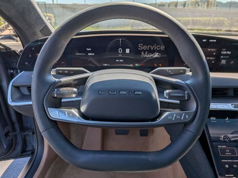 Used 2025 Lucid Air Touring image 17