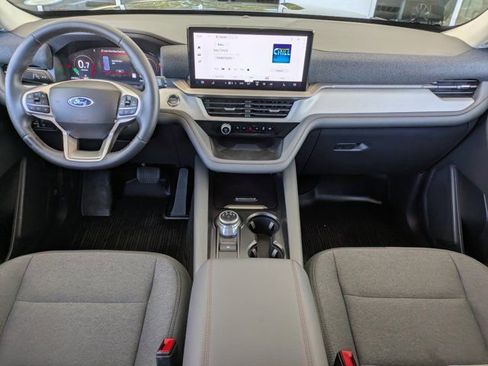 Certified 2025 Ford Explorer Active image 12