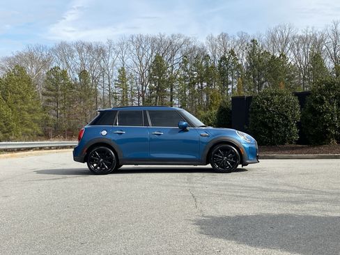 Used 2022 MINI Cooper S image 5