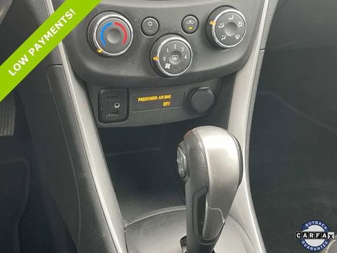 Used 2022 Chevrolet Trax LT w/ Driver Confidence Package AWD/4WD image 33