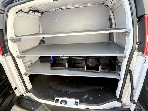 Used 2021 Chevrolet Express 2500 RWD image 22