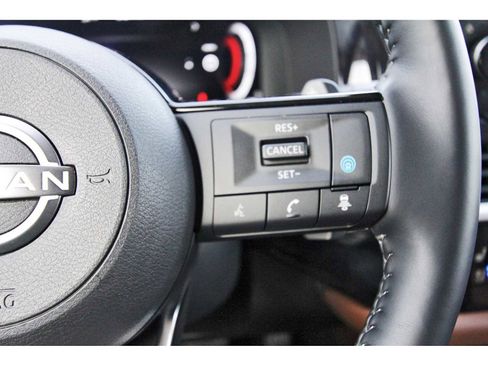 Used 2024 Nissan Pathfinder Platinum w/ Cargo Package image 17