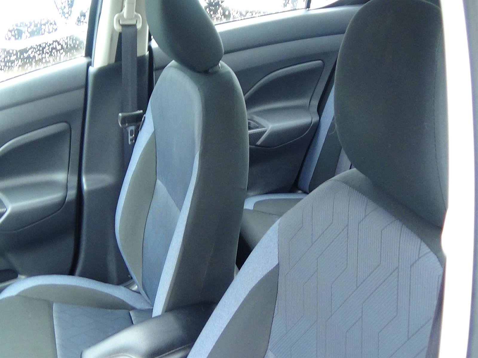 Used 2025 Nissan Versa SV FWD image 16