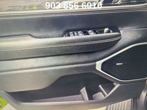 Used 2022 Jeep Wagoneer Series III w/ Premium Group I image 15