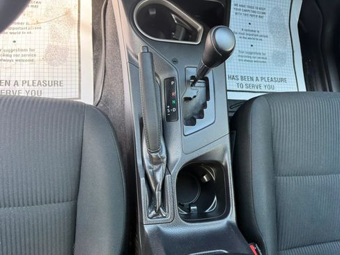 Used 2016 Toyota RAV4 LE AWD/4WD image 18