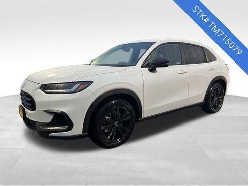 New 2026 Honda HR-V Sport image 3