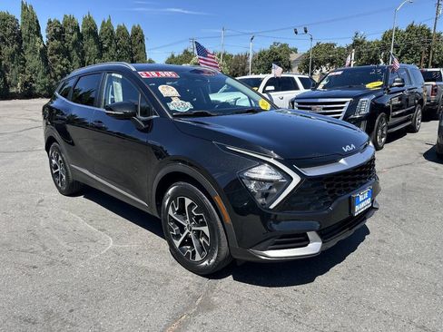 Used 2023 Kia Sportage EX AWD/4WD image 1