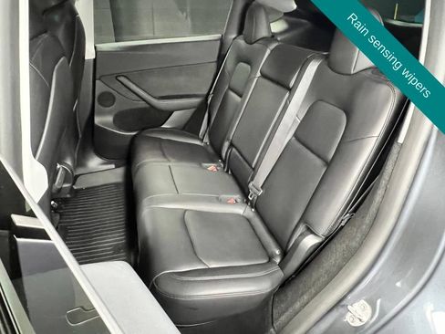 Used 2023 Tesla Model Y 2WD image 16