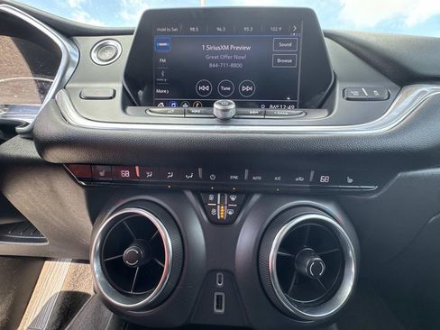 Used 2019 Chevrolet Blazer LT image 25