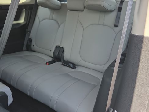 Used 2023 Honda Pilot EX-L image 14