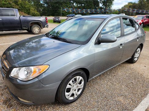Used 2010 Hyundai Elantra GLS image 1