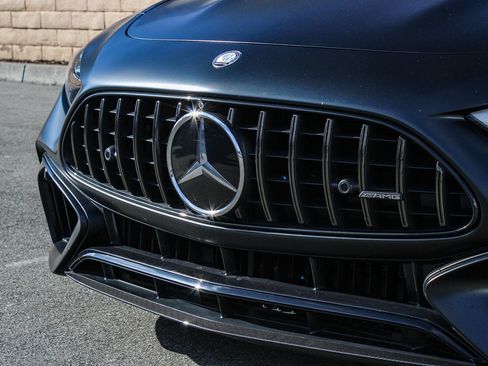Used 2024 Mercedes-Benz SL 63 AMG S e Performance 4MATIC w/ Manufactur Interior Package image 7