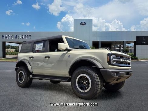 New 2026 Ford Bronco Outer Banks w/ Sasquatch Package AWD/4WD image 5