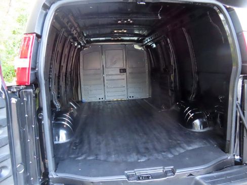 Used 2020 Chevrolet Express 2500 w/ Driver Convenience Package RWD image 15