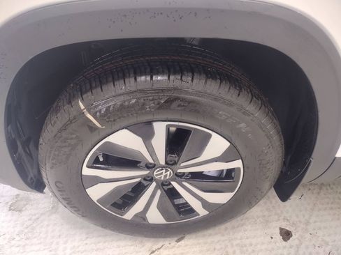 New 2026 Volkswagen Atlas Cross Sport SE AWD/4WD image 5