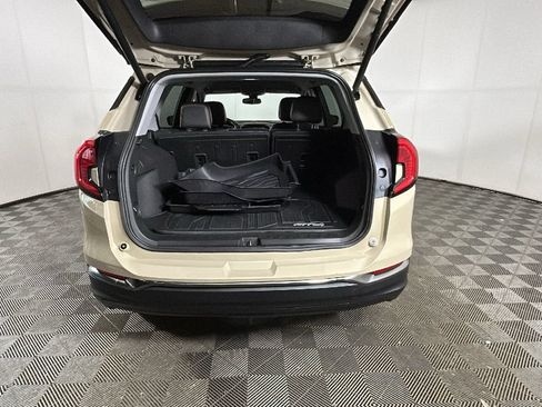 Used 2023 GMC Terrain AT4 AWD/4WD image 28