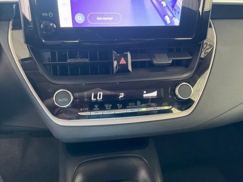 Used 2026 Toyota Corolla LE FWD image 13