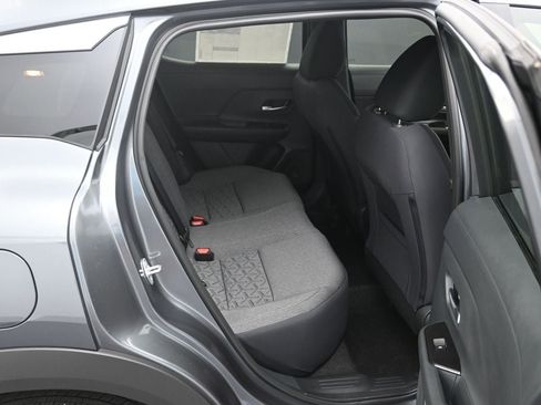 New 2026 Nissan Kicks SV image 24