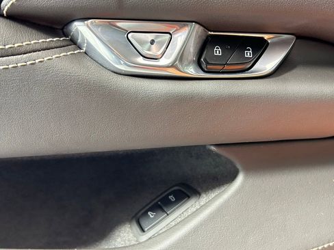 Used 2023 Chevrolet Corvette Stingray Preferred Cpe w/ Z51 Performance Package image 32