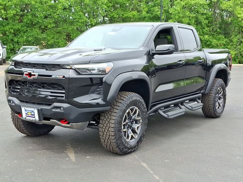 New 2026 Chevrolet Colorado ZR2 w/ Technology Package AWD/4WD image 10