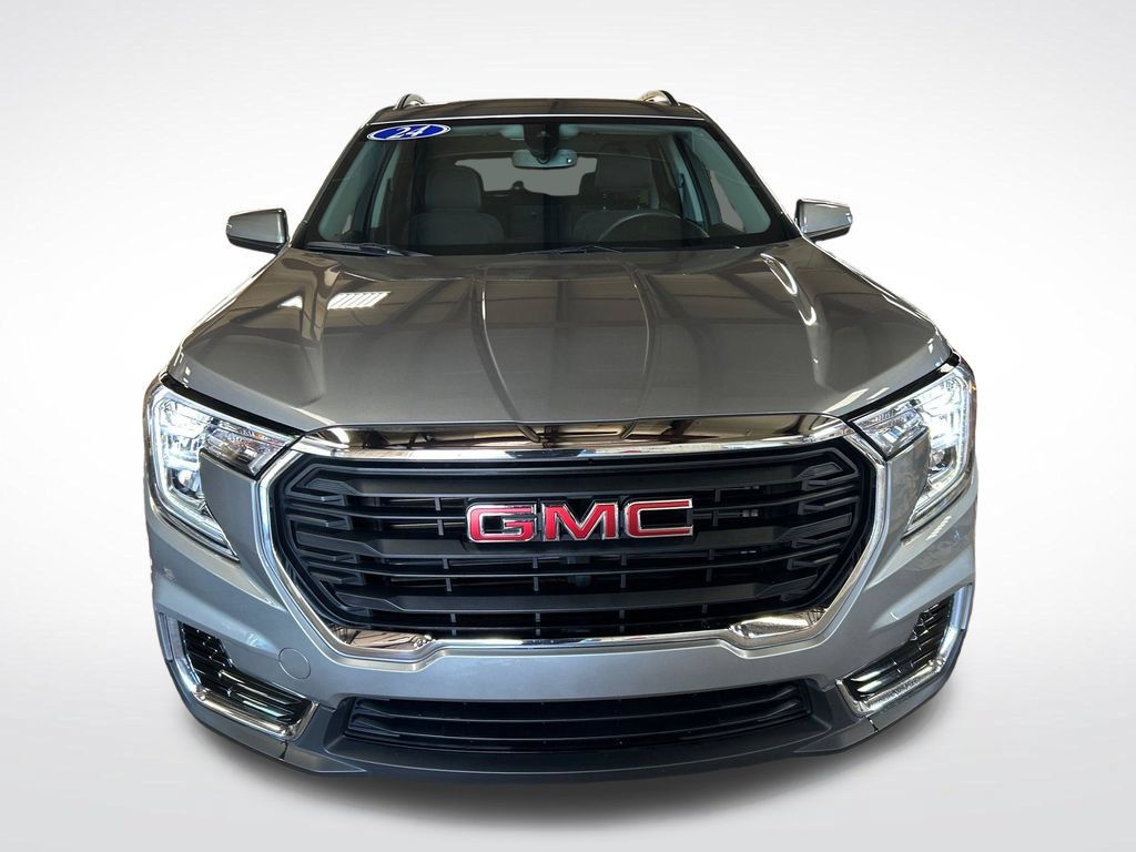 Used 2024 GMC Terrain SLE w/ Driver Convenience Package AWD/4WD image 9