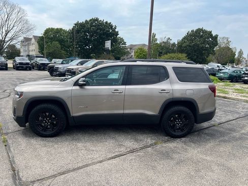 Used 2023 GMC Acadia AT4 w/ Technology Package AWD/4WD image 4