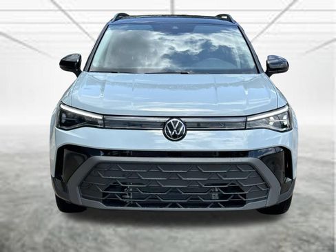 New 2026 Volkswagen Taos SE FWD image 8