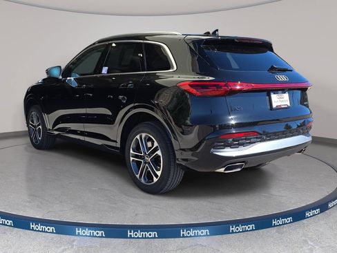 Used 2025 Audi Q5 Premium w/ Convenience Package AWD/4WD image 8