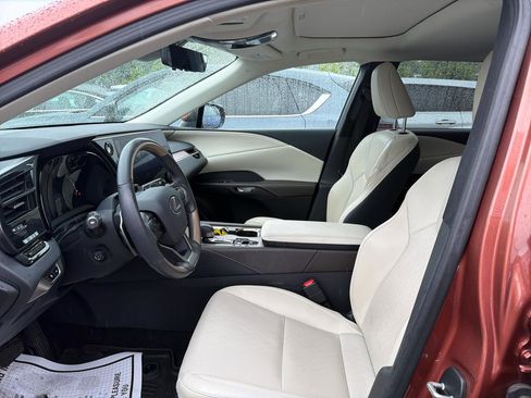 Used 2023 Lexus RX 350 Premium Plus w/ Accessory Package AWD/4WD image 18