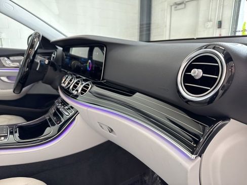 Used 2022 Mercedes-Benz E 350 4MATIC Sedan w/ AMG Line Exterior image 64