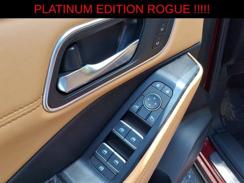 Used 2021 Nissan Rogue Platinum AWD/4WD image 16
