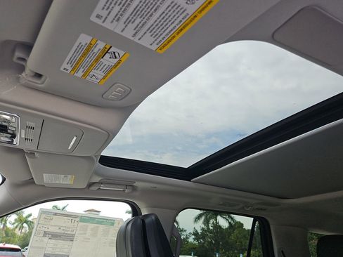 New 2025 Lincoln Navigator L Reserve AWD/4WD image 25