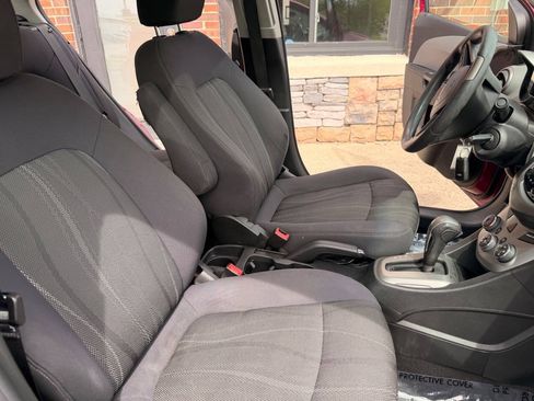 Used 2014 Chevrolet Sonic LT w/ LT Promotional Package FWD image 20