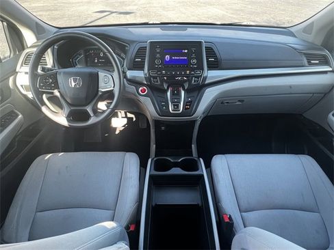 Used 2019 Honda Odyssey LX image 3