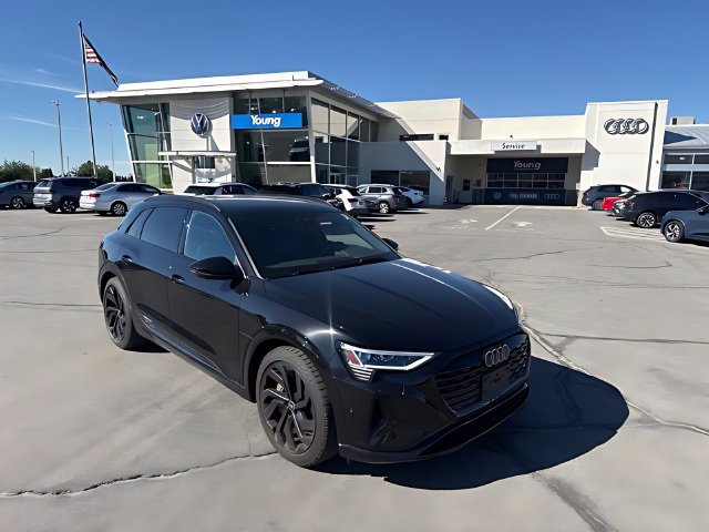 Used 2024 Audi Q8 e-tron Premium Plus w/ Premium Plus Package AWD/4WD image 10